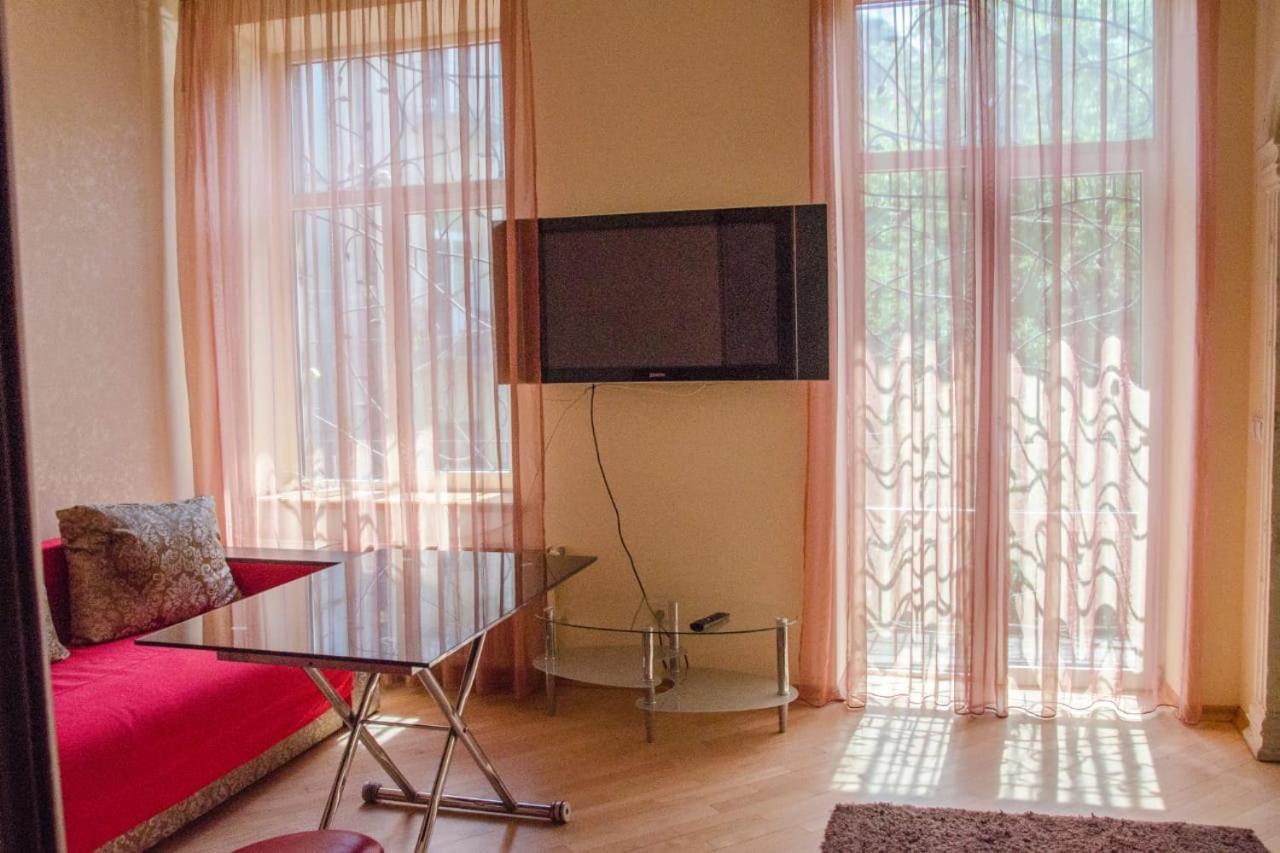 Svobody Avenue Apartment Lviv Extérieur photo